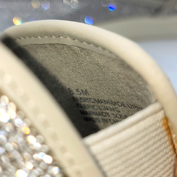 Gianni Bini Rhinestone Sneakers Size 8.5. #1156 - Picture 2 of 6